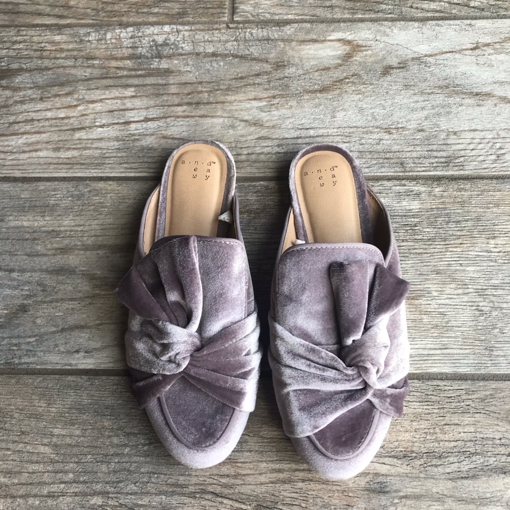 ✨2X Host Pick✨A New Day Mules - Picture 2 of 6